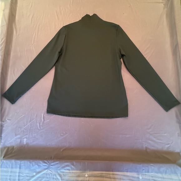 Per Se by Carlisle Olive Green Turtleneck Long Sleeve Top Size Medium MSRP $198 - Picture 2 of 8